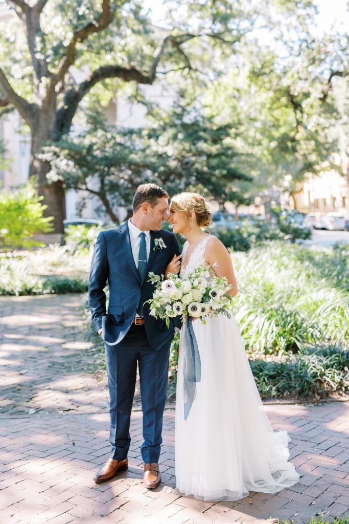 Savannah bride and groom portraits