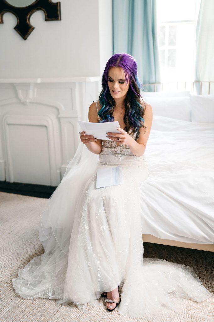 Bride reading card