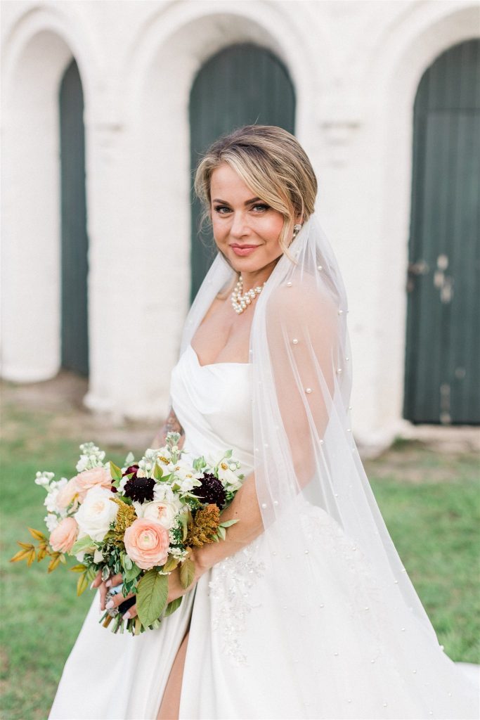 Savannah bride with pearl bridal veil