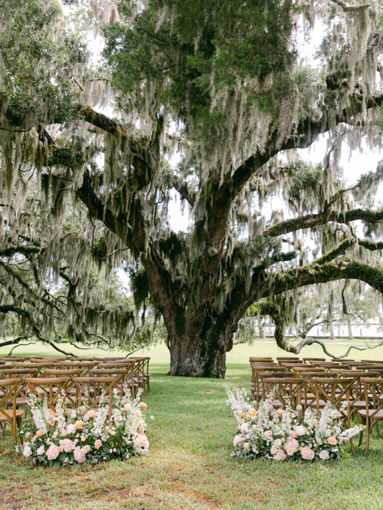 Jekyll Island Club wedding ceremony decorations