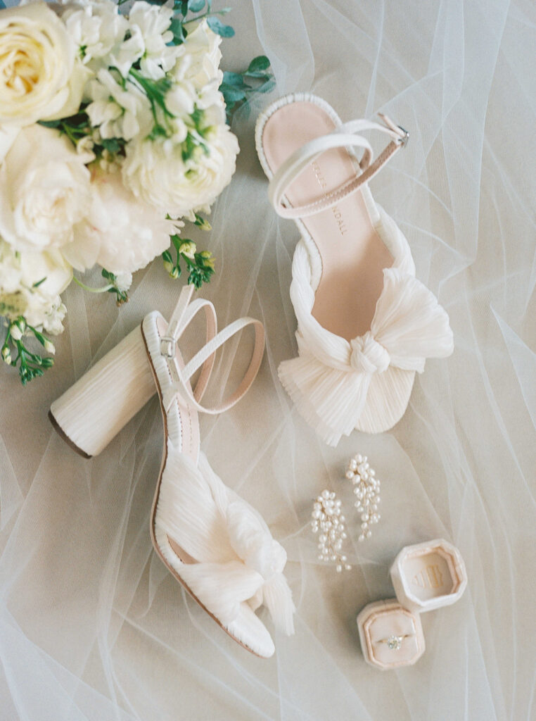 Bridal heels with pearl earrings and ring box