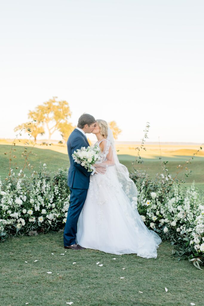 Colleton River Club wedding ceremony with white flowers