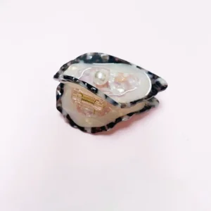 Oyster Claw Clip